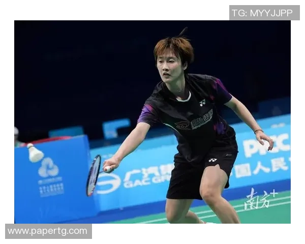 成都羽毛球队与杭州羽毛球队赛后复盘分析比赛经验与战术调整